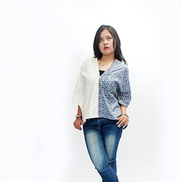 0120/ Blue White Cropped Kaftan Batik Pattern, Cotton Caftan Top,Women's Top - Picture 6 of 11